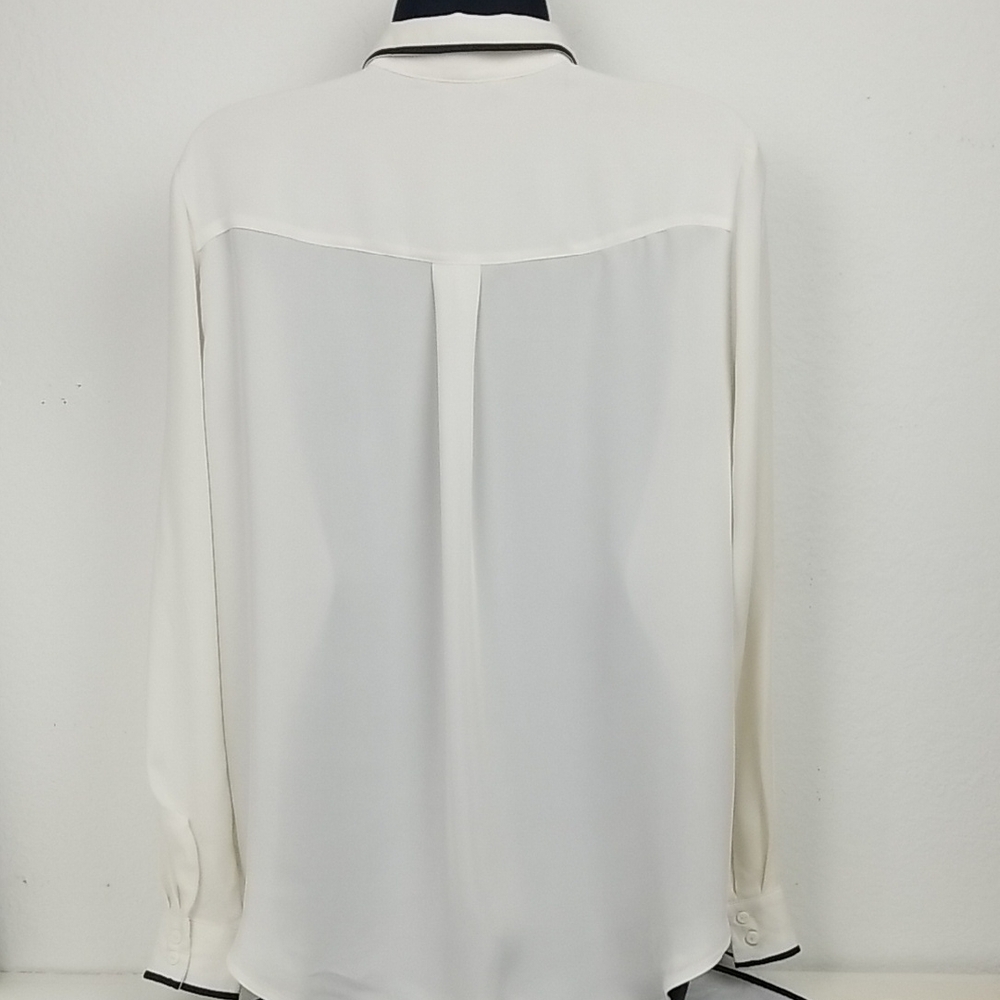 H&M Cream Button Down Shirt with Black Trim (Size 8) - Picture 5 of 11
